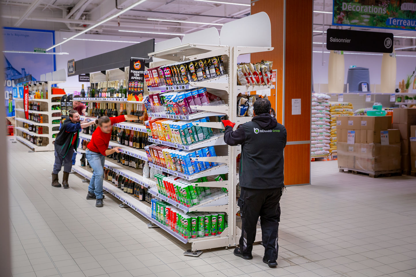 Platine spéciale rack Milpat pour l’agencement de magasin