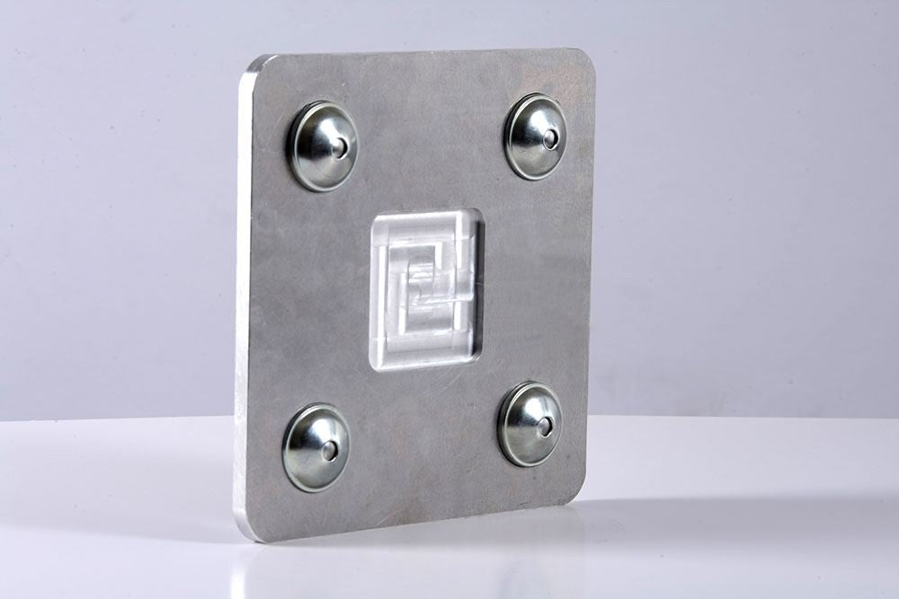 Platine spéciale rack agencement magasin